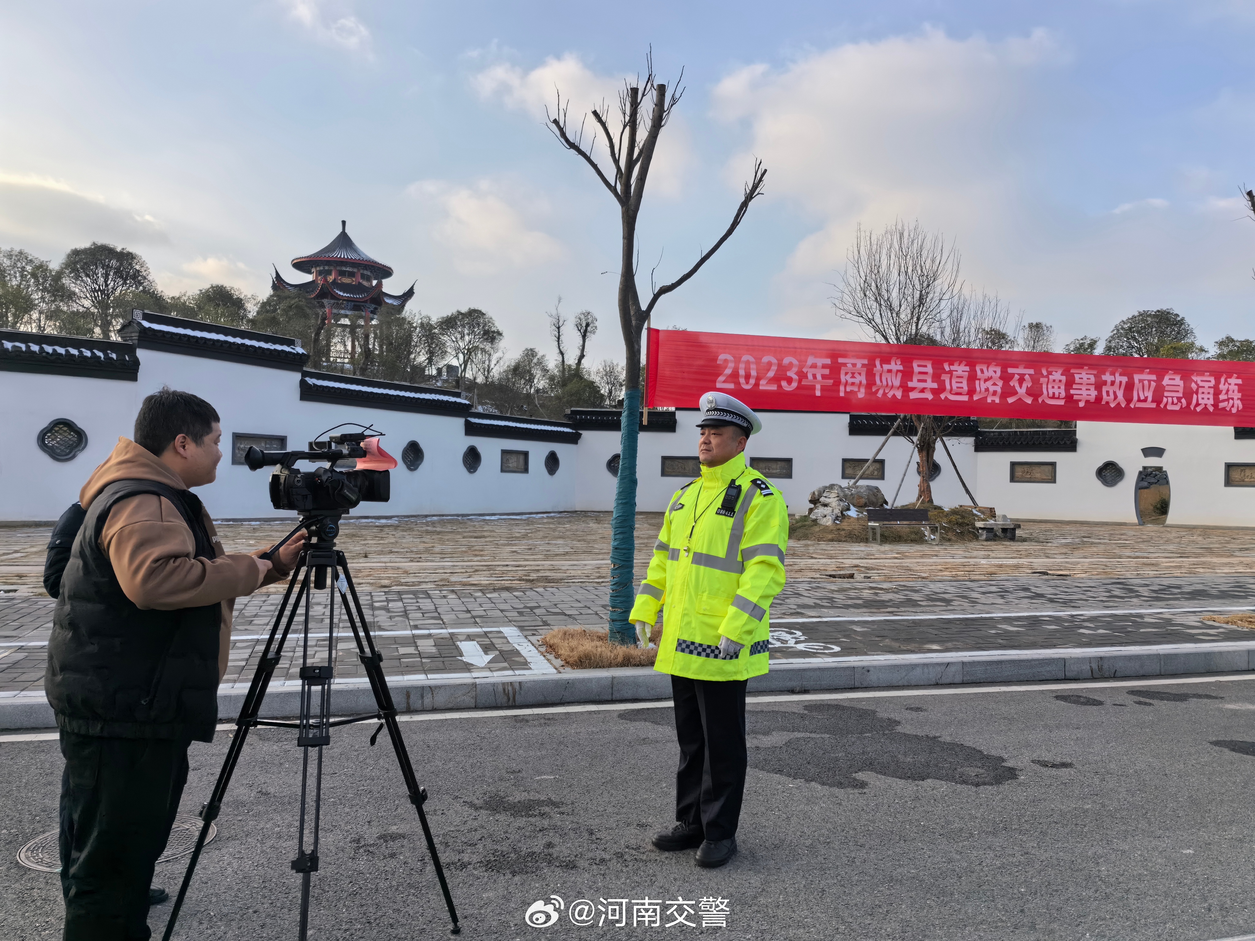 商城镇交通状况持续改善，助推城市发展新闻纪实