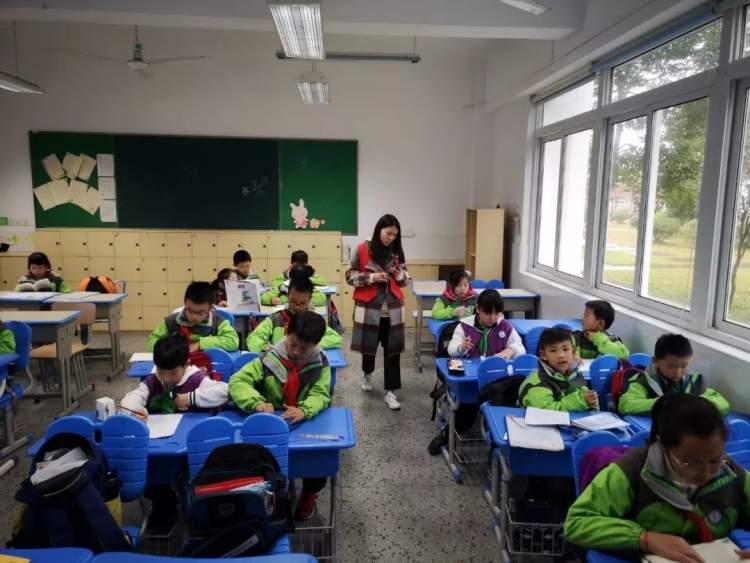 南汇区小学新任领导引领未来教育启航